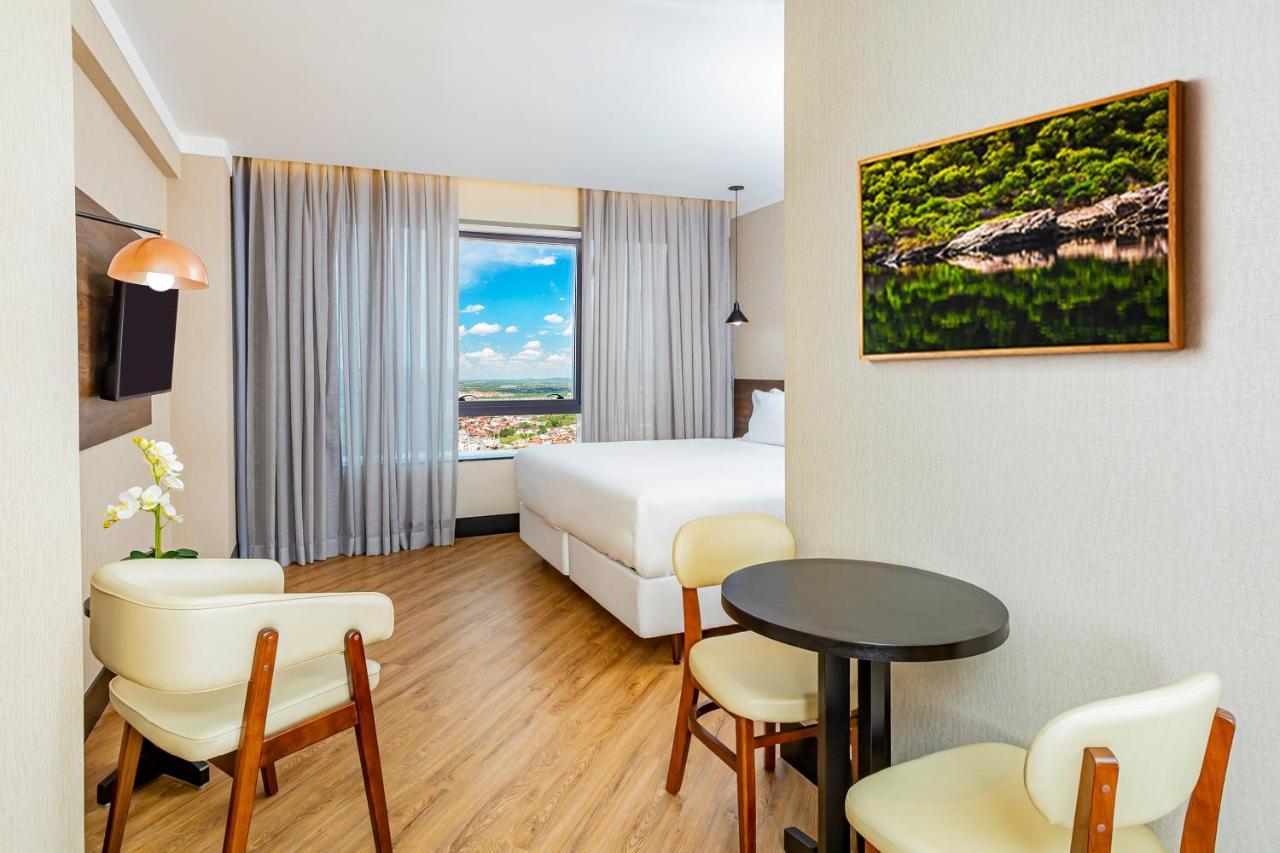 Nh Hotel Feira De Santana Eksteriør billede