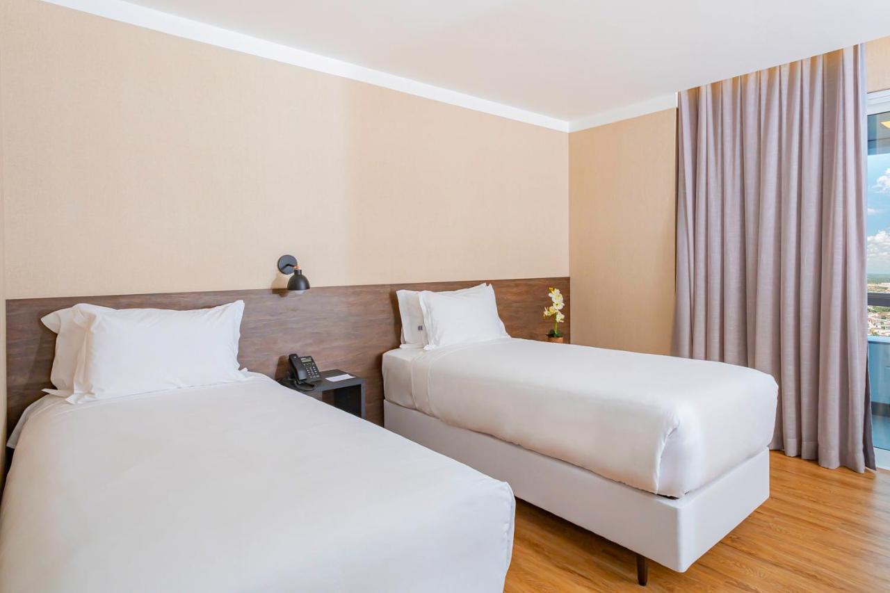 Nh Hotel Feira De Santana Eksteriør billede